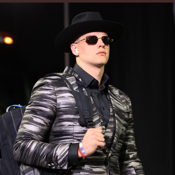 YooYoo00 Closet: Send Offers 🅿️oshmark - Picture 12 of 15